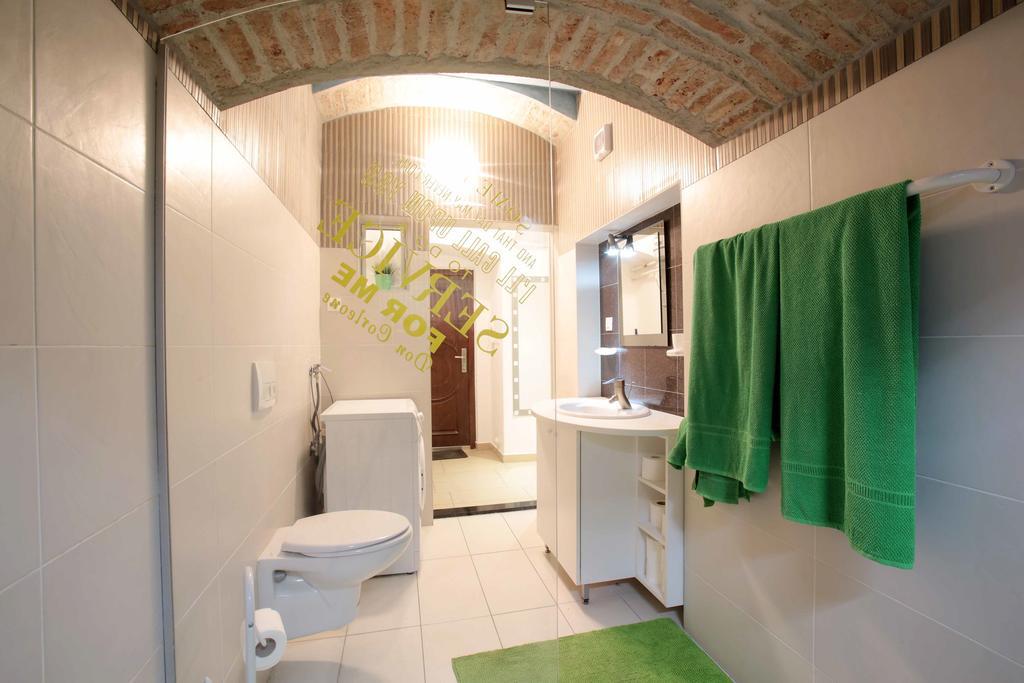 Carla Studio Apartment